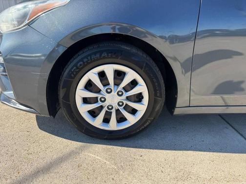 2019 Kia Forte FE 4dr Sedan CVT