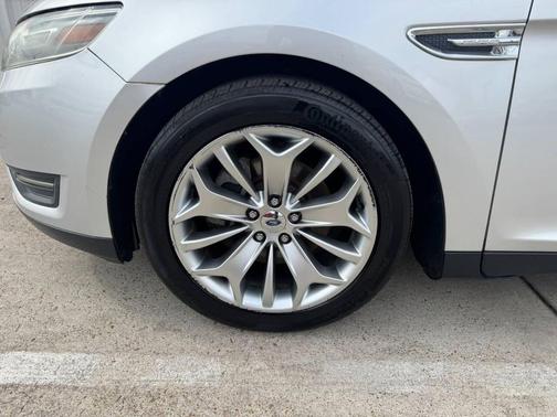 2013 Ford Taurus Limited 4dr Sedan