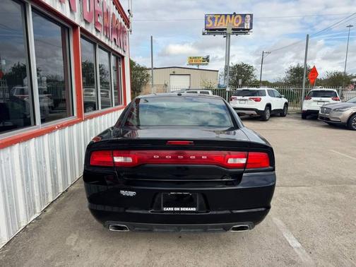 2012 Dodge Charger SE