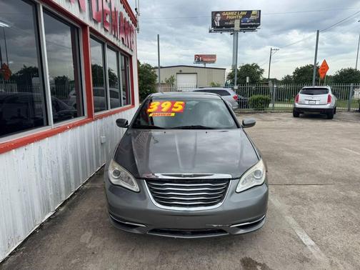 2013 Chrysler 200 Touring