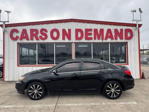 2013 Chrysler 200 Touring
