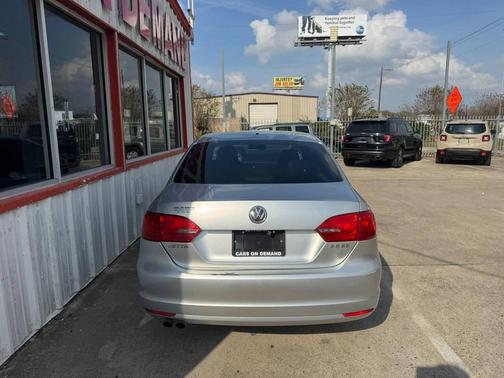 2011 Volkswagen Jetta SE