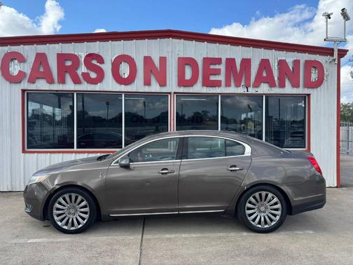 2015 Lincoln MKS Base
