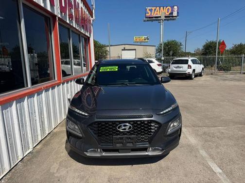 2018 Hyundai KONA SEL 4dr Crossover