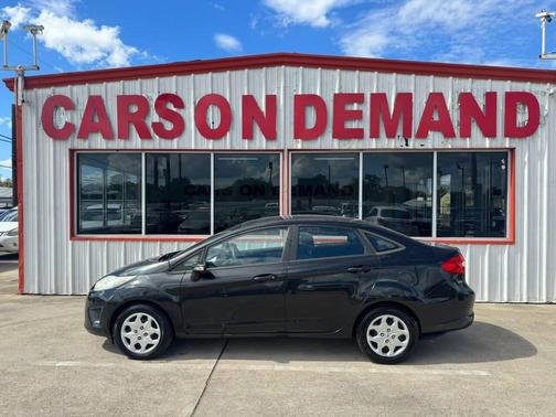 2013 Ford Fiesta SE 4dr Sedan