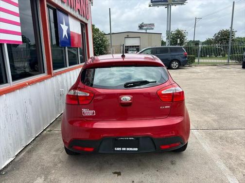 Signal Red 2013 Kia Rio EX