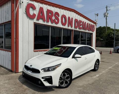 White 2021 Kia Forte LXS