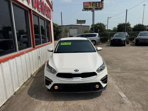 White 2021 Kia Forte LXS