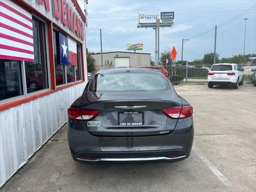 2015 Chrysler 200 Limited