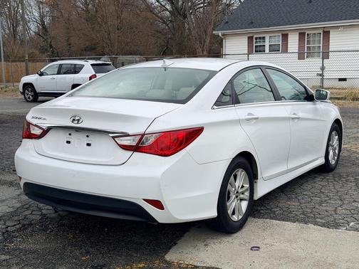 2014 Hyundai SONATA GLS