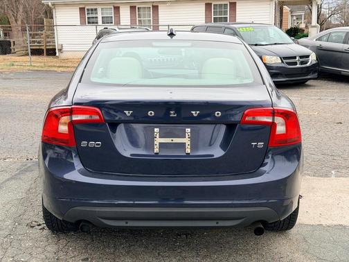 2012 Volvo S60 T5
