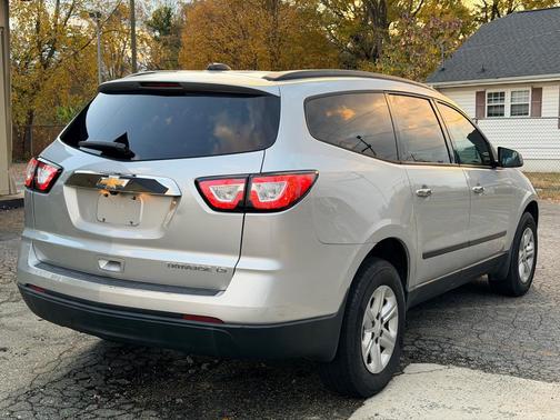 2016 Chevrolet Traverse LS