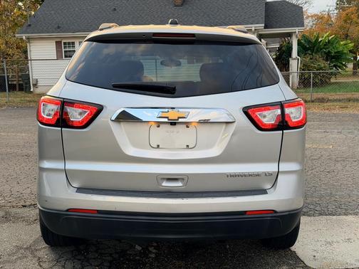 2016 Chevrolet Traverse LS