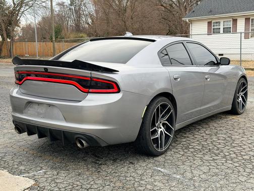 2017 Dodge Charger R/T
