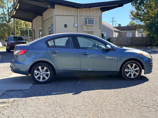 2010 Mazda Mazda3 i Touring