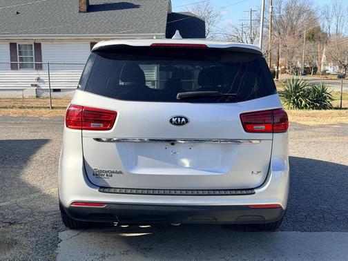 2019 Kia Sedona LX