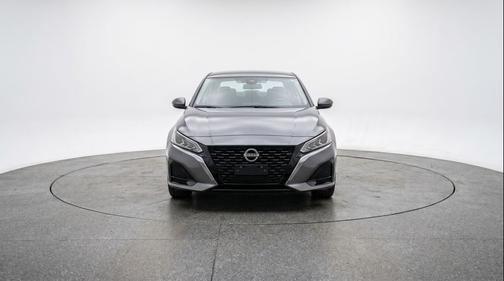 Gun Metallic 2025 Nissan Altima SV FWD
