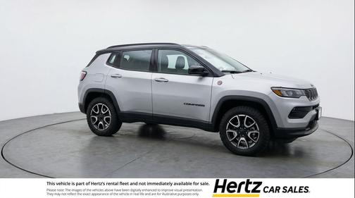 Silver Zynith Metallic Clearcoat 2025 Jeep Compass Trailhawk