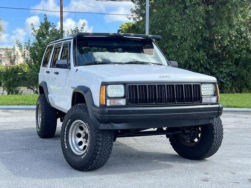 Photo 2 of 30 of 1995 Jeep Cherokee SE