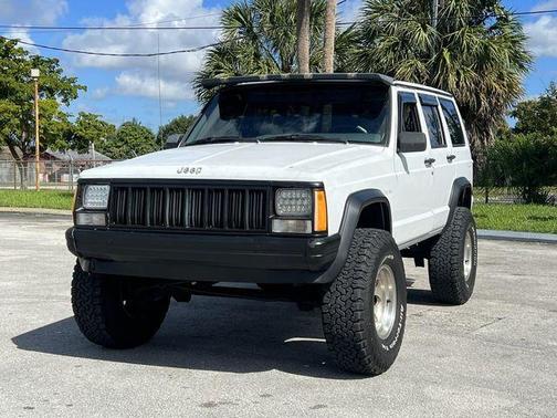 Photo 3 of 30 of 1995 Jeep Cherokee SE