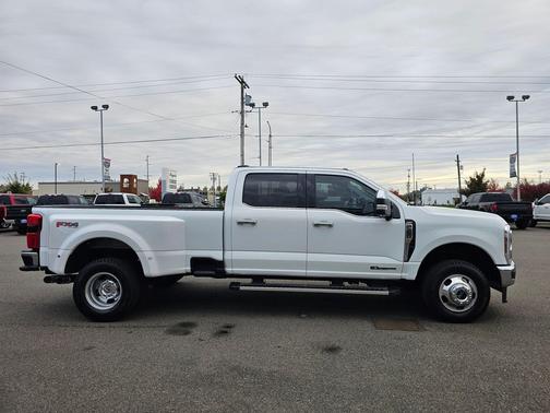 2025 Ford F-350 Lariat