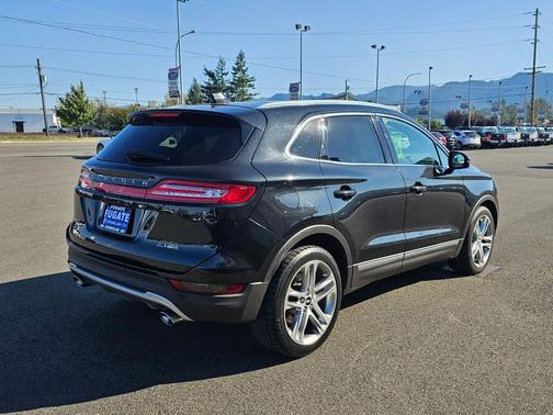 2015 Lincoln MKC Base