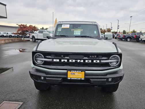 2024 Ford Bronco Outer Banks