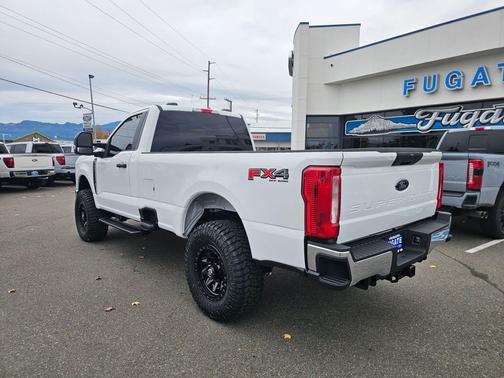 2025 Ford F-350 XLT
