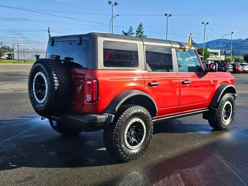 2022 Ford Bronco Black Diamond