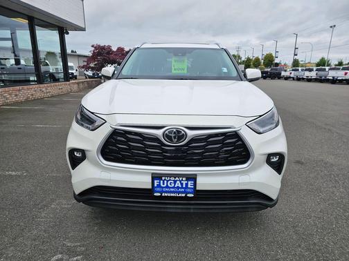 Blizzard Pearl 2021 Toyota Highlander XLE