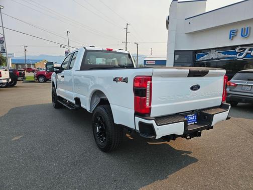 2026 Ford F-350 Platinum