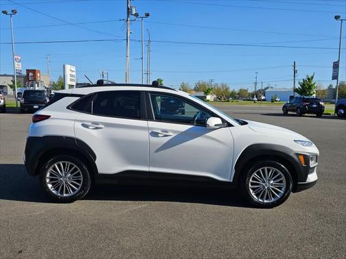 2021 Hyundai KONA SEL