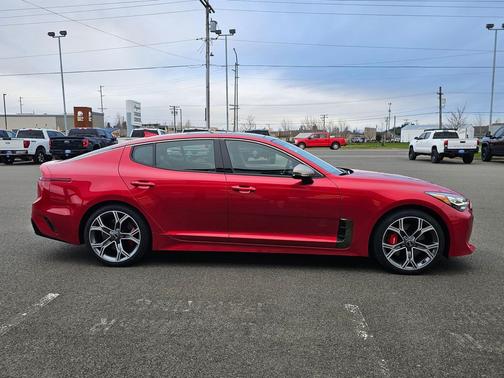 2020 Kia Stinger GT2