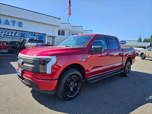 2025 Ford F-150 Lightning XLT