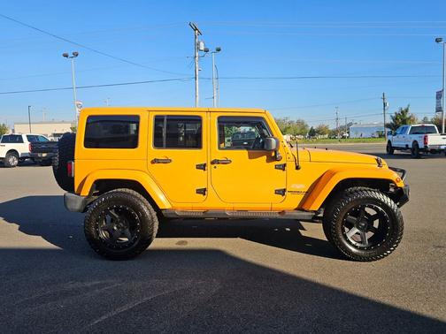 2012 Jeep Wrangler Unlimited Sahara