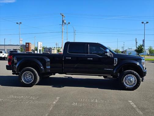 2022 Ford F-450 Platinum