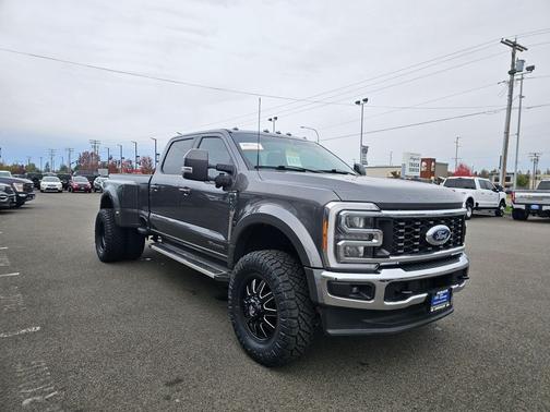 2023 Ford F-450 Lariat