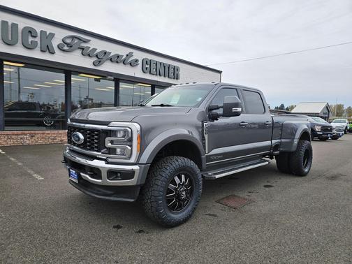 2023 Ford F-450 Lariat