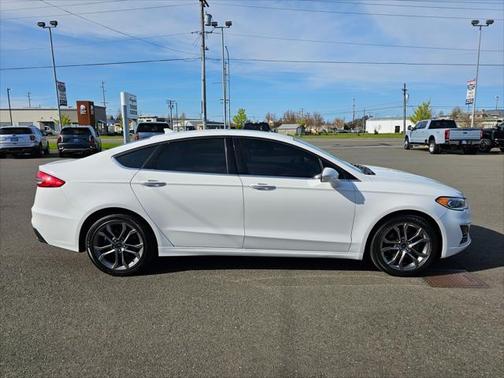 2020 Ford Fusion SEL