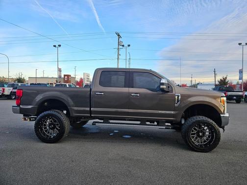 2017 Ford F-350 Lariat