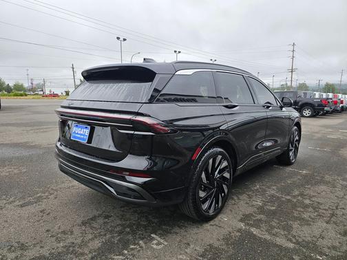 Infinite Black Metallic Clearcoat 2025 Lincoln Nautilus Black Label