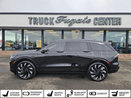 Infinite Black Metallic Clearcoat 2025 Lincoln Nautilus Black Label