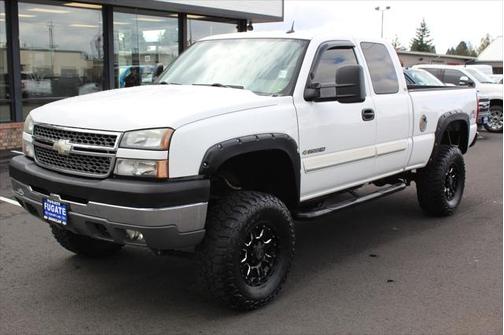 2005 Chevrolet Silverado 2500 LT H/D Extended Cab