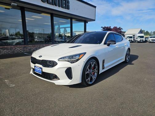Snow White Pearl 2018 Kia Stinger GT2
