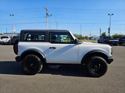 2021 Ford Bronco Base