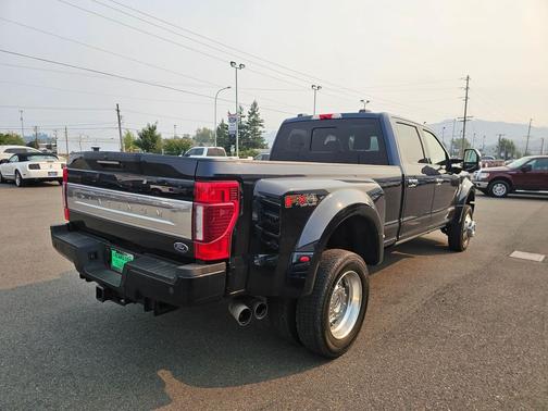 2022 Ford F-450 Platinum