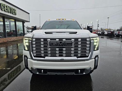 2025 GMC Sierra 3500 Denali