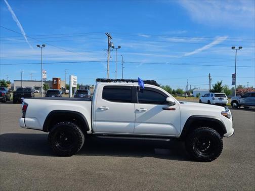 2022 Toyota Tacoma TRD Off Road