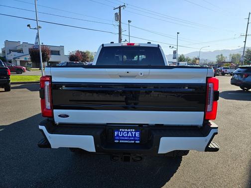 2025 Ford F-350 Platinum