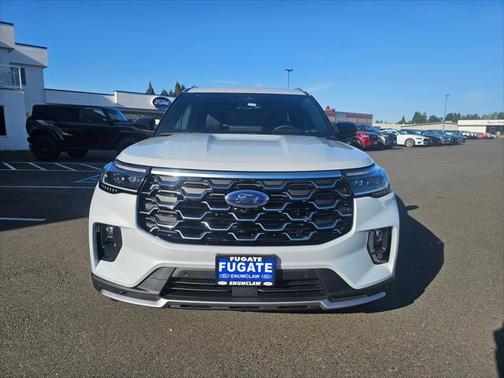 2025 Ford Explorer Platinum